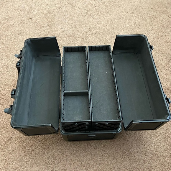 Makeup Case - Picture 5 of 16